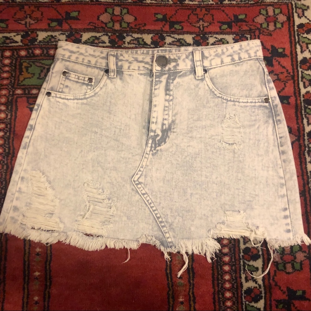 Signature8 - Distressed Light Denim Skirt Small
